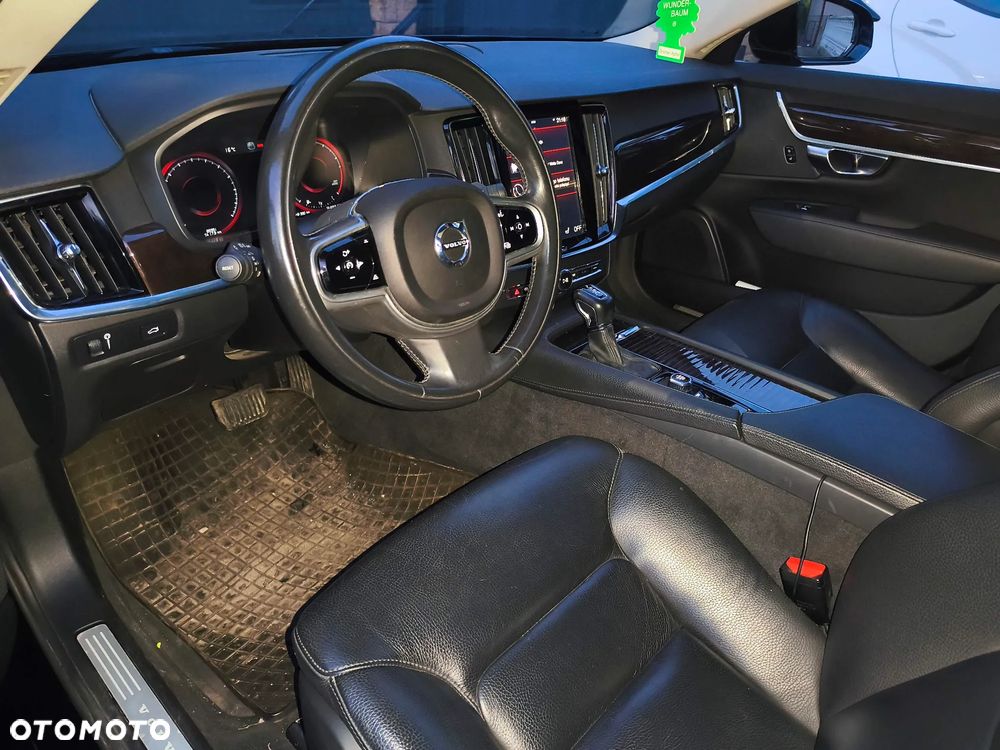 Volvo S90 T5 Momentum - 19