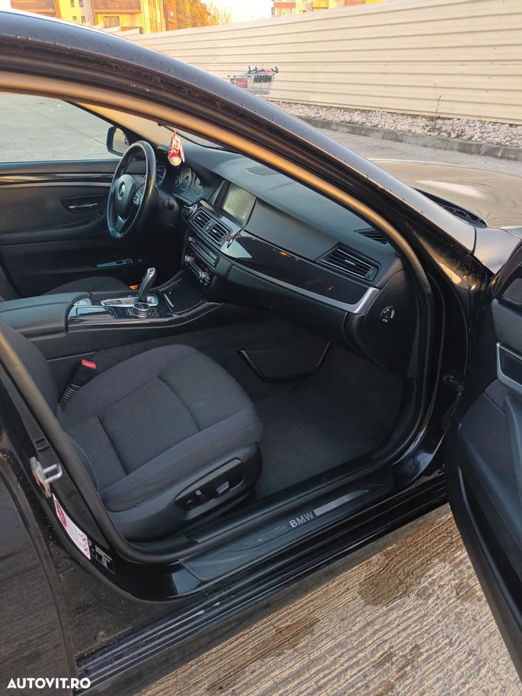 BMW Seria 5 530d AT - 13