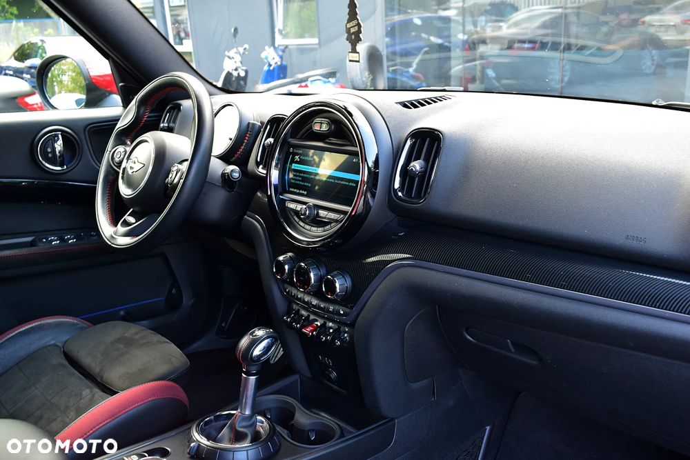 MINI John Cooper Works - 10