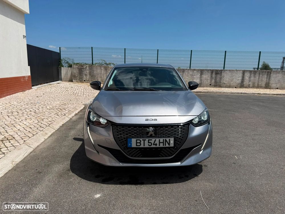 Peugeot e-208 Allure - 4