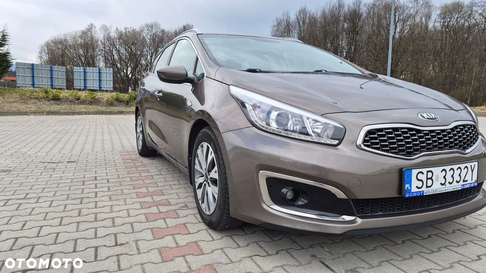 Kia Ceed 1.6 GDI Smart Plus DCT - 25