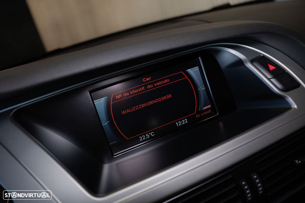 Audi A4 2.0 TDI Advance - 44