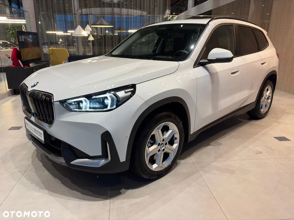 BMW X1 xDrive23i mHEV xLine - 2