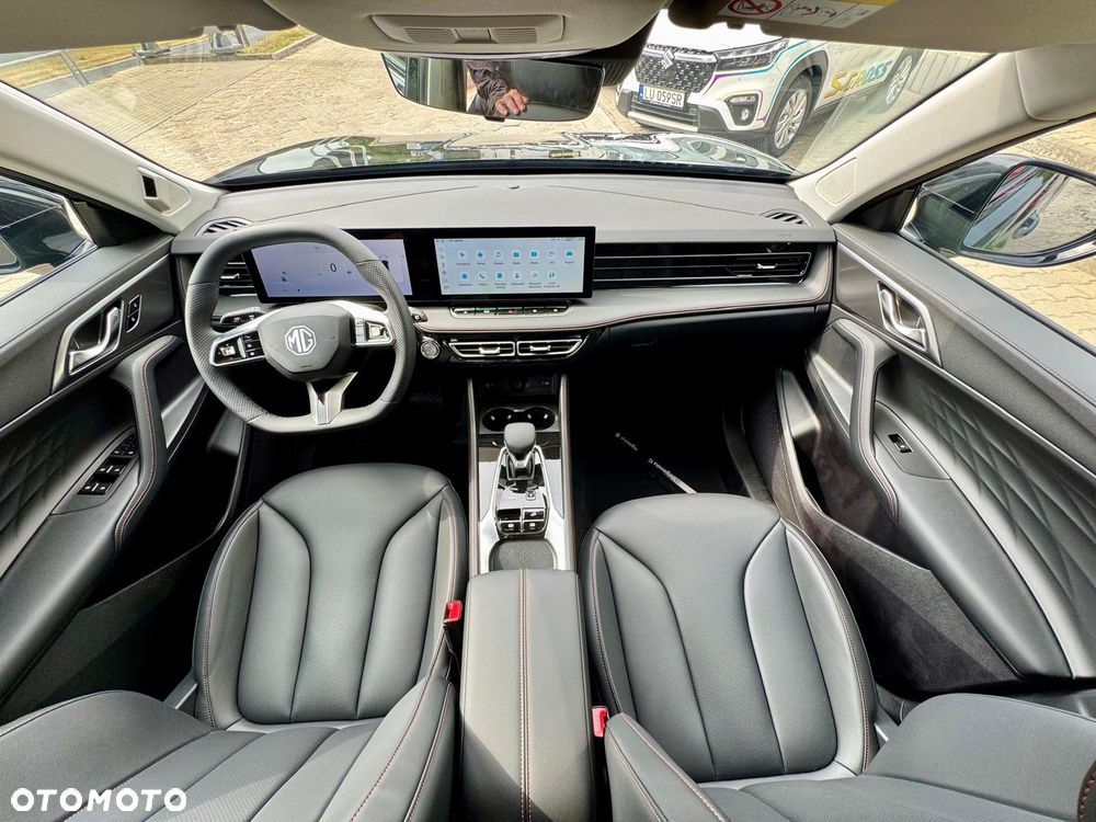 MG HS 1.5 T-GDI Exclusive DCT - 9