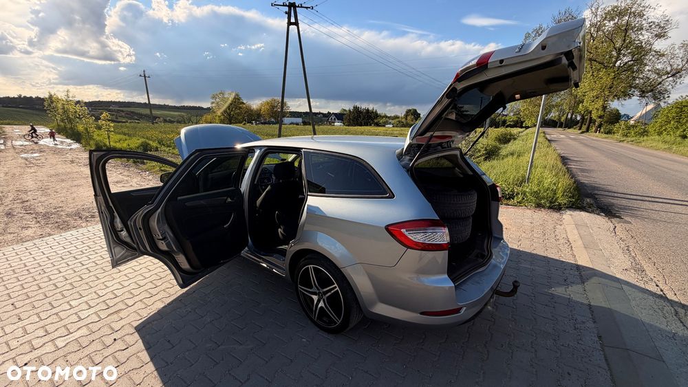 Ford Mondeo 2.0 TDCi Ghia - 7