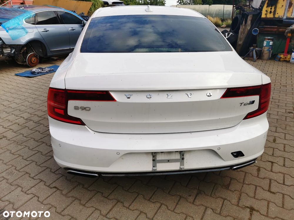 Volvo S90 T6 AWD R-Design - 5