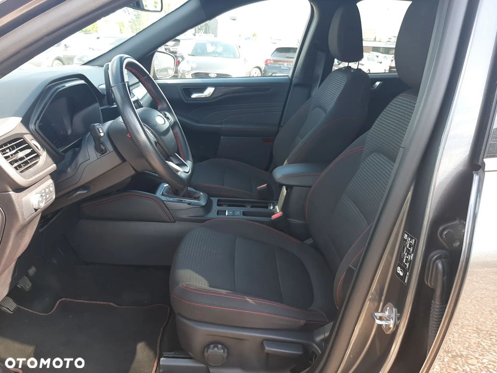 Ford Kuga 1.5 EcoBoost FWD ST-Line - 11