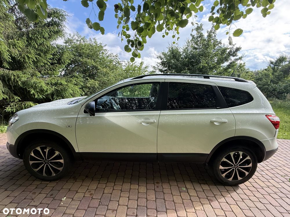 Nissan Qashqai+2 2.0 4x4 Tekna Premium - 3