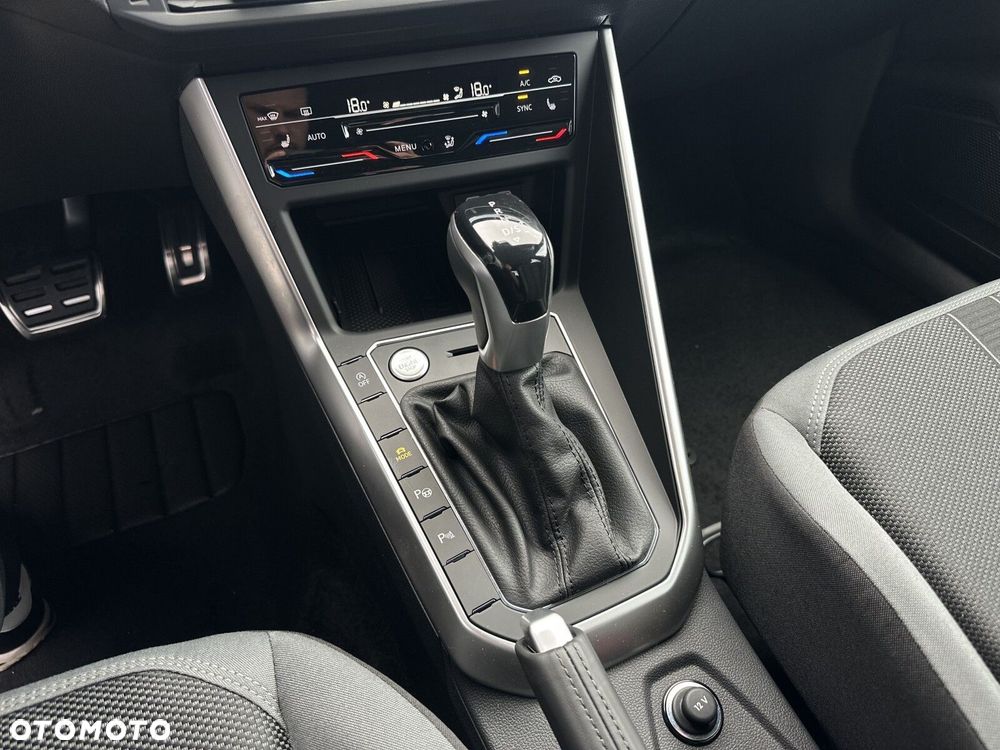 Volkswagen Polo - 16