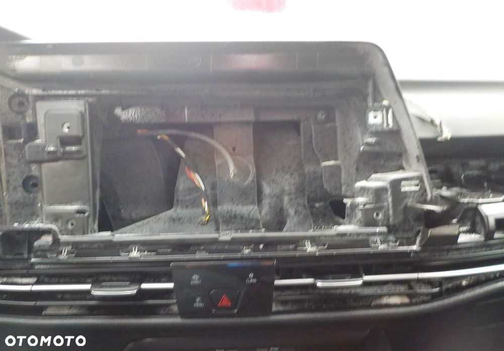 Volkswagen Golf - 32