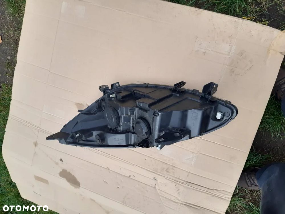 Lampa przednia prawa Renault Scénic III Lift 260106928R Zwykła Reflektor prawy Renault Scénic III Lift 2013-2016 - 8