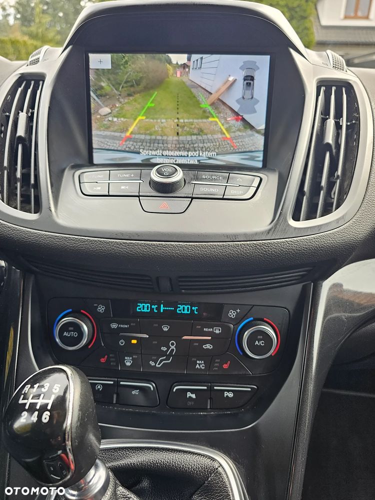 Ford Kuga - 19