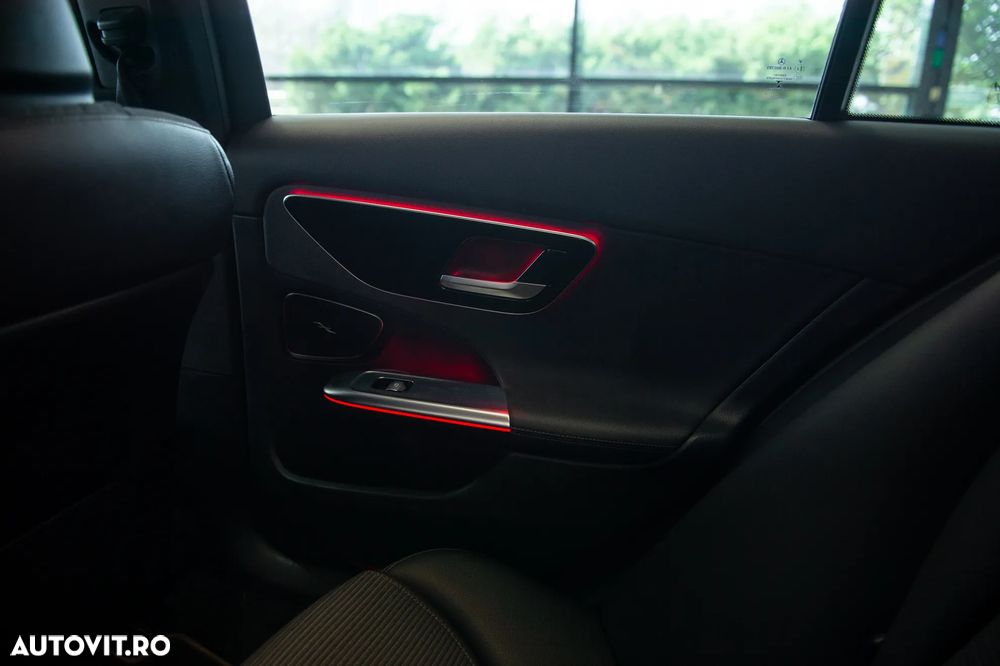 Mercedes-Benz C 300 9G-TRONIC Avantgarde - 31