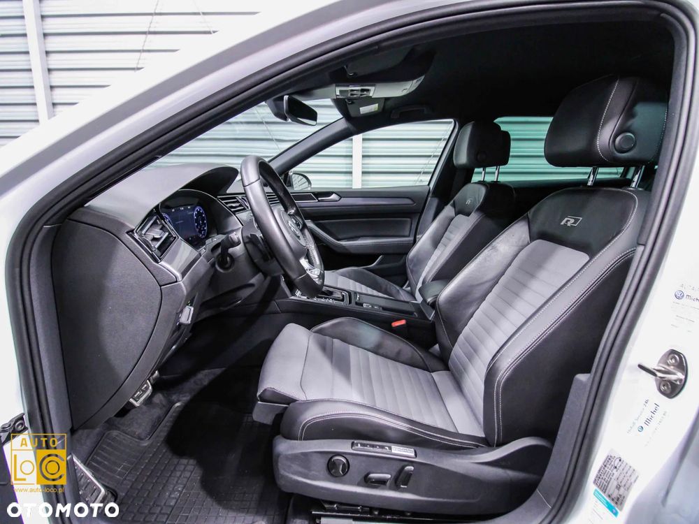 Volkswagen Passat 2.0 TDI SCR 4Motion DDG Highline - 12