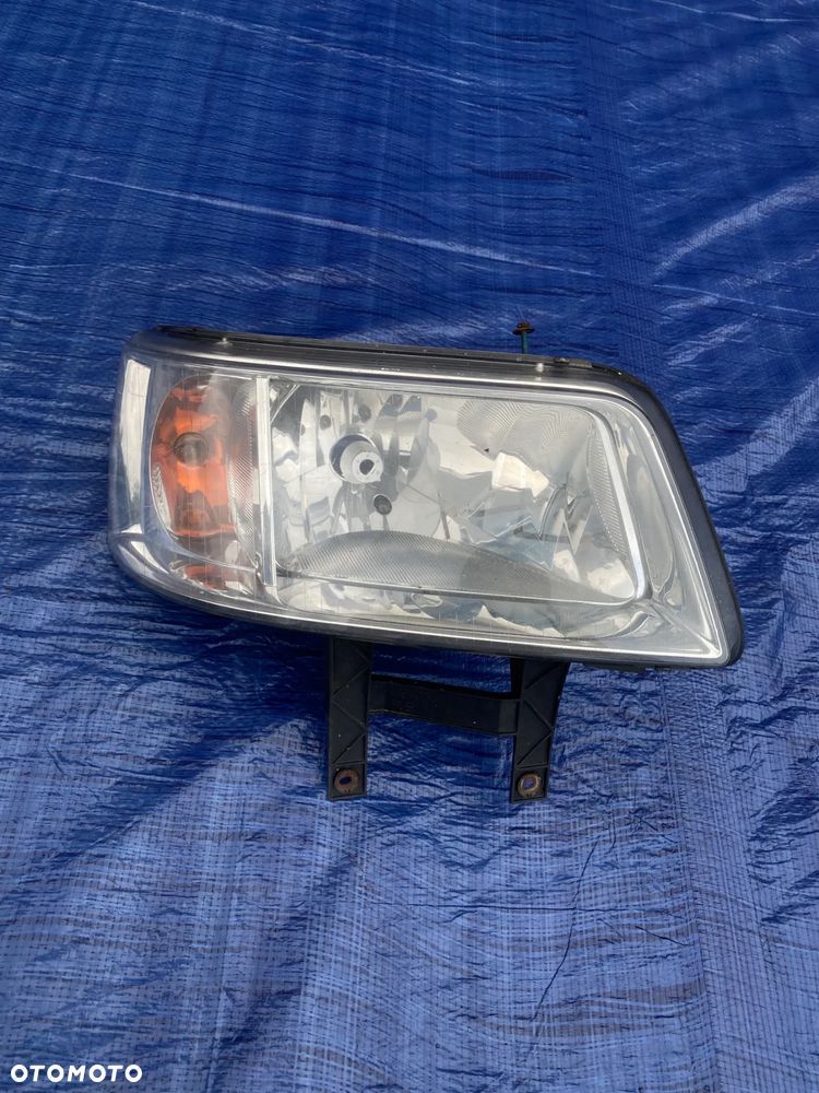 LAMPA PRAWA PRZEDNIA VW TRANSPORTER V (T5) MINIBUS / PASSENGER 1305235738 EUROPA - 1
