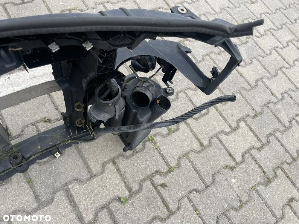 Audi A2 pas przedni, belka zderzaka, obudowa filtra. - 4