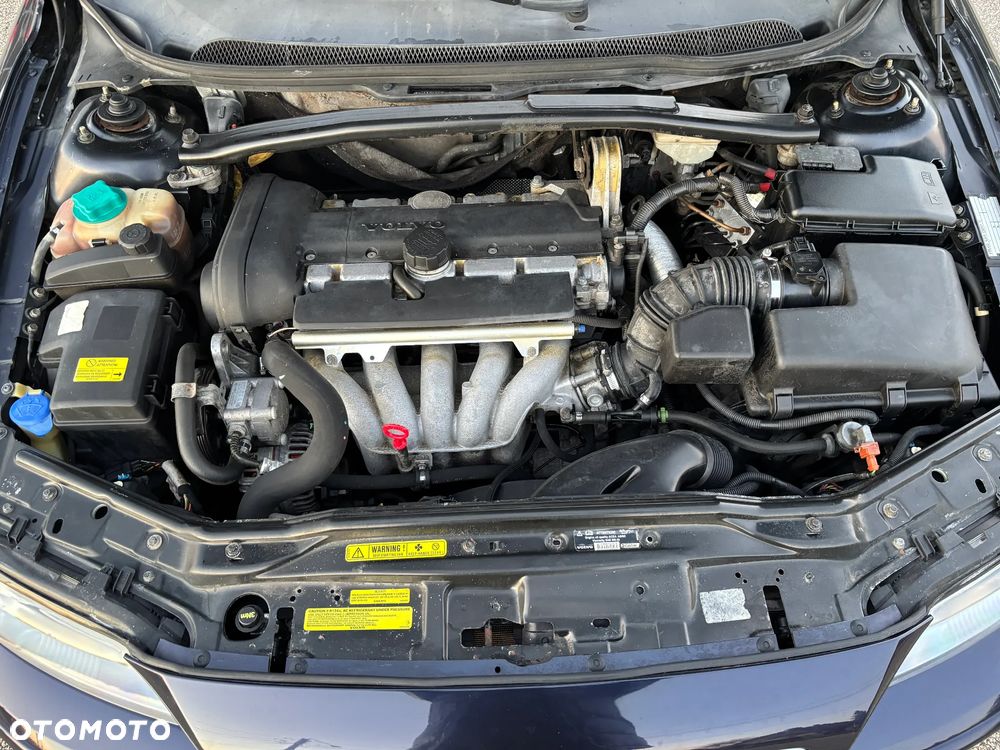 Volvo V70 2.4 Momentum - 38