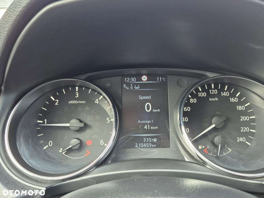 Nissan Qashqai 1.6 DCi 4x4 Black Edition EU6 - 25