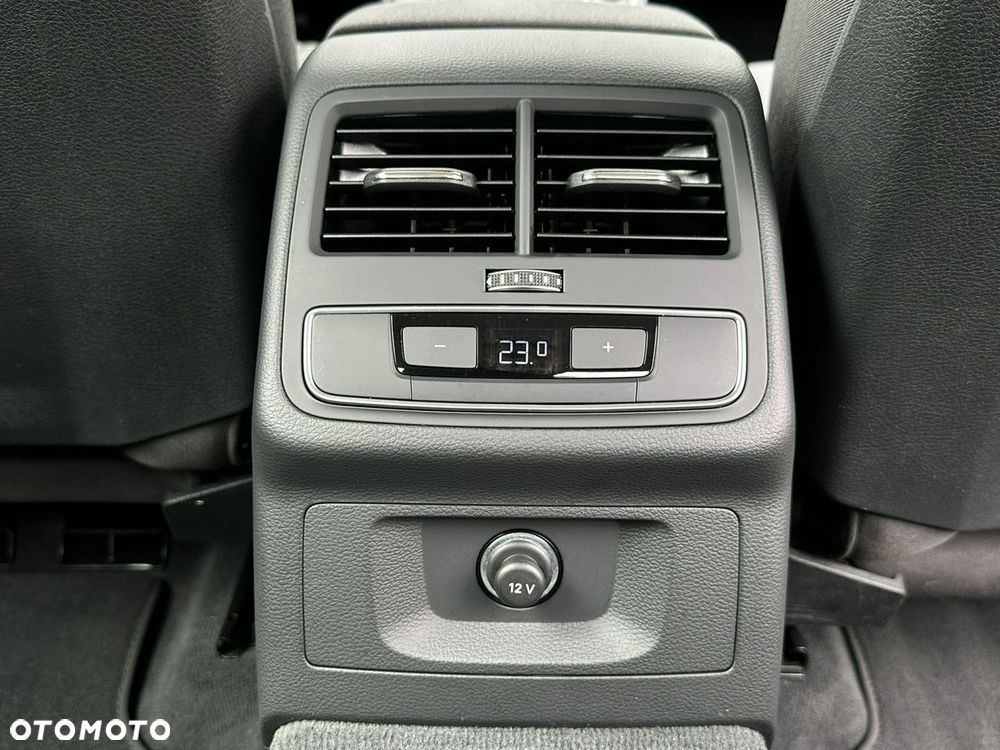 Audi A4 Limousine - 20