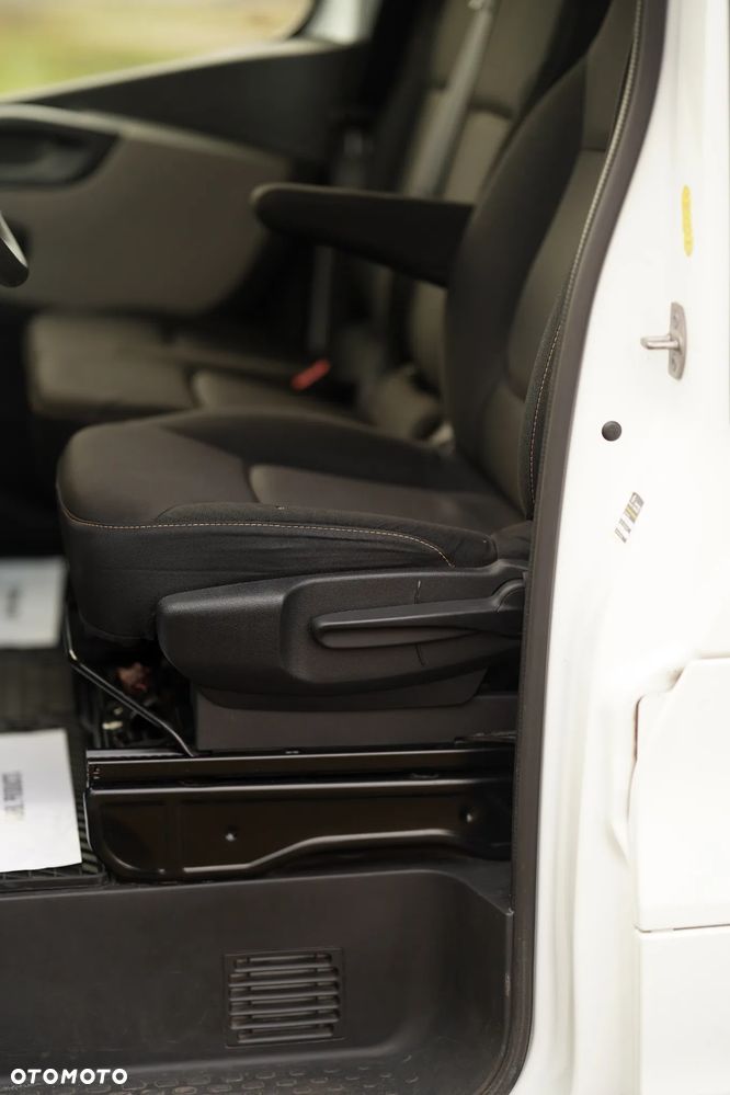 Renault Trafic - 27
