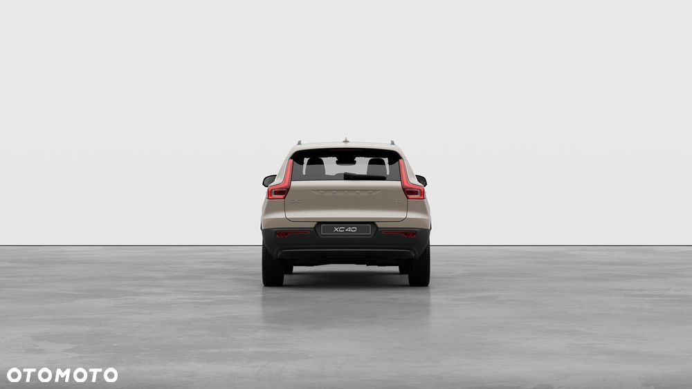 Volvo XC 40 B3 Plus Dark - 7