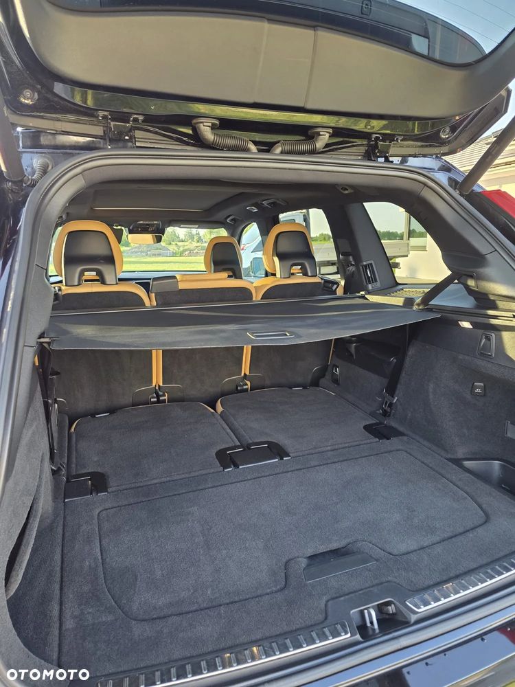 Volvo XC 90 - 21