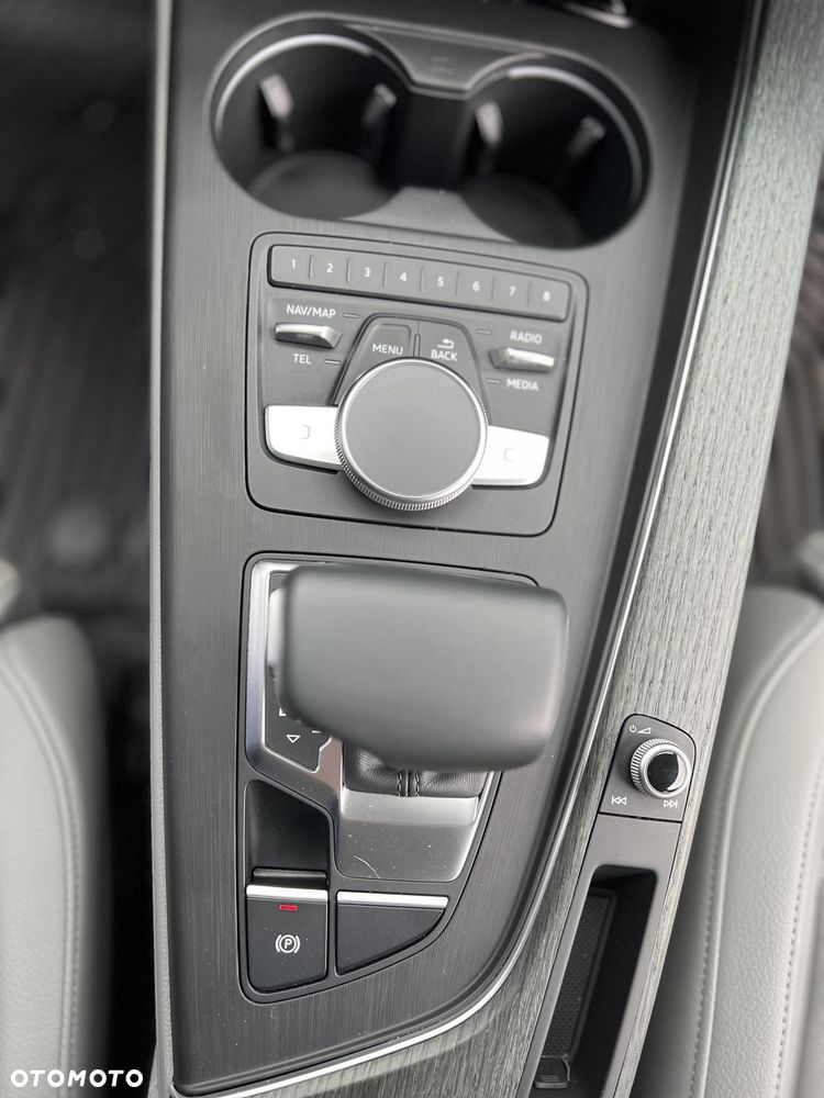 Audi A4 Limousine 2.0 TFSI Quattro S tronic - 11
