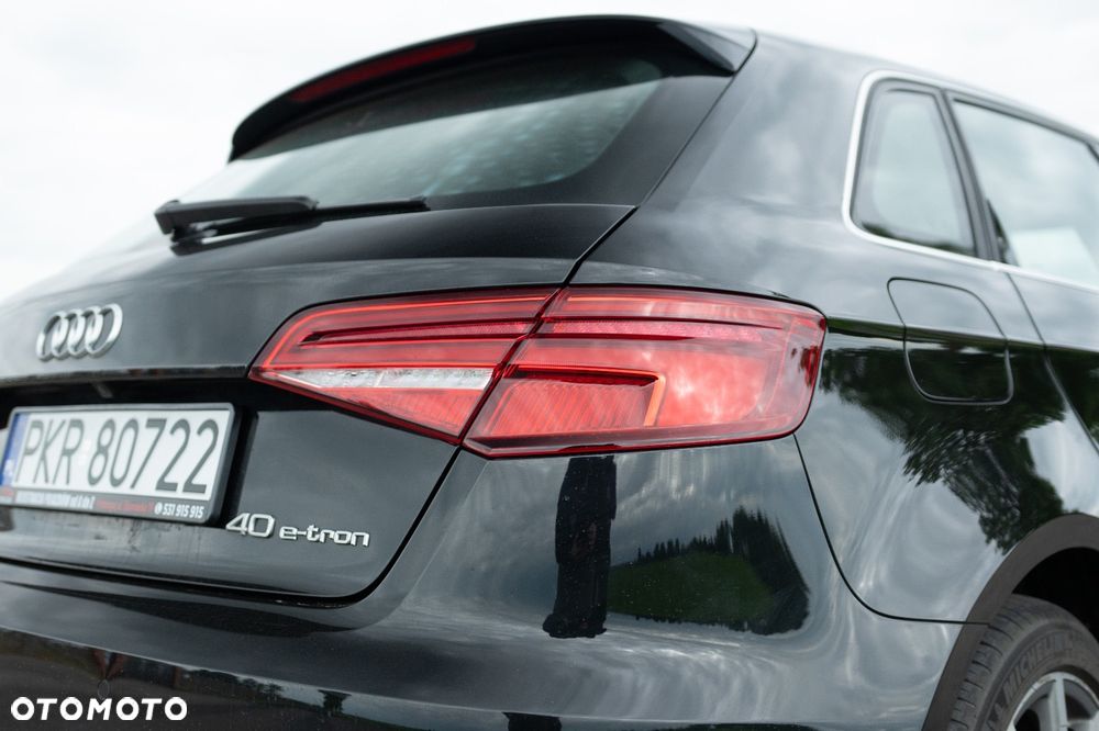 Audi A3 Sportback 1.4 TFSI E-tron Attraction e-S tronic - 12