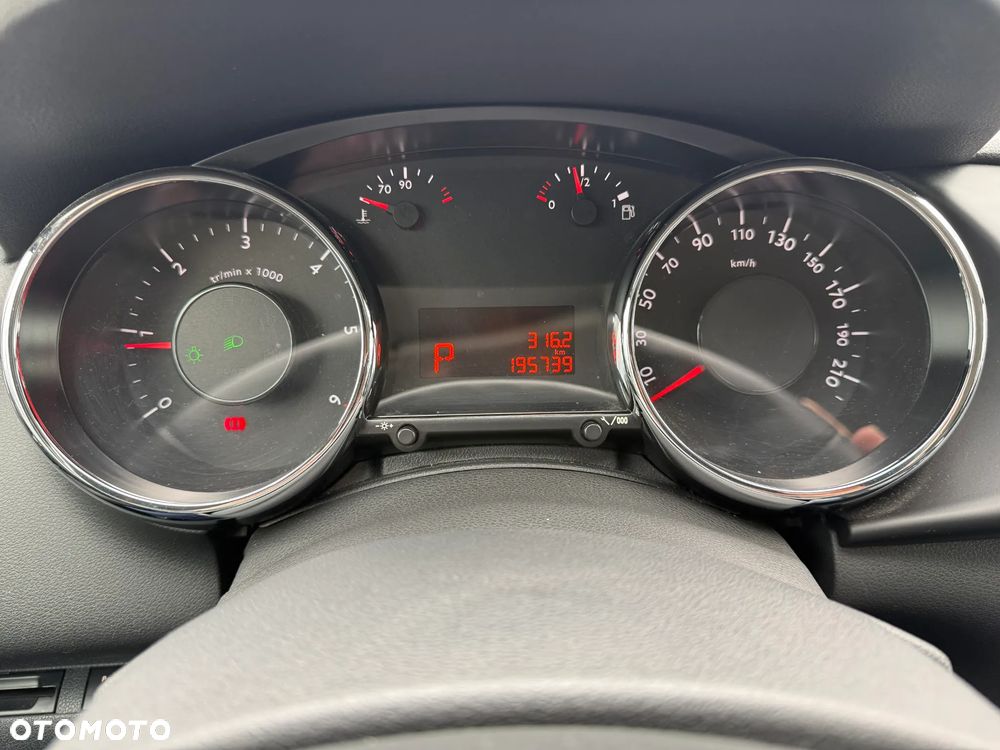 Peugeot 3008 2.0 HDi Allure - 22