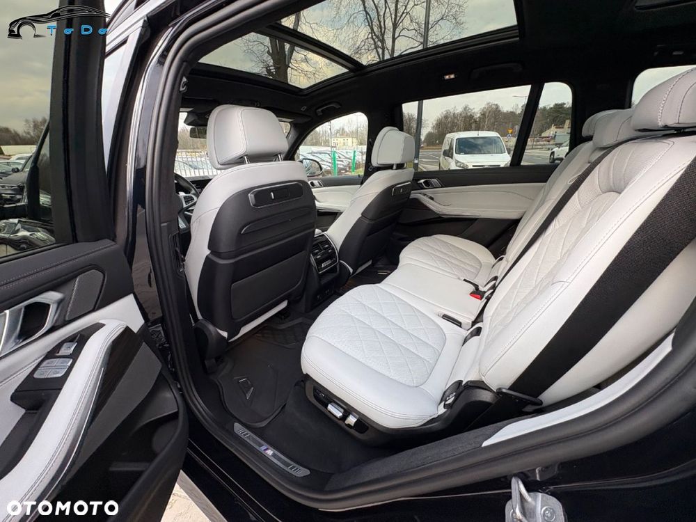 BMW X7 xDrive40i mHEV Individual Edition sport - 28