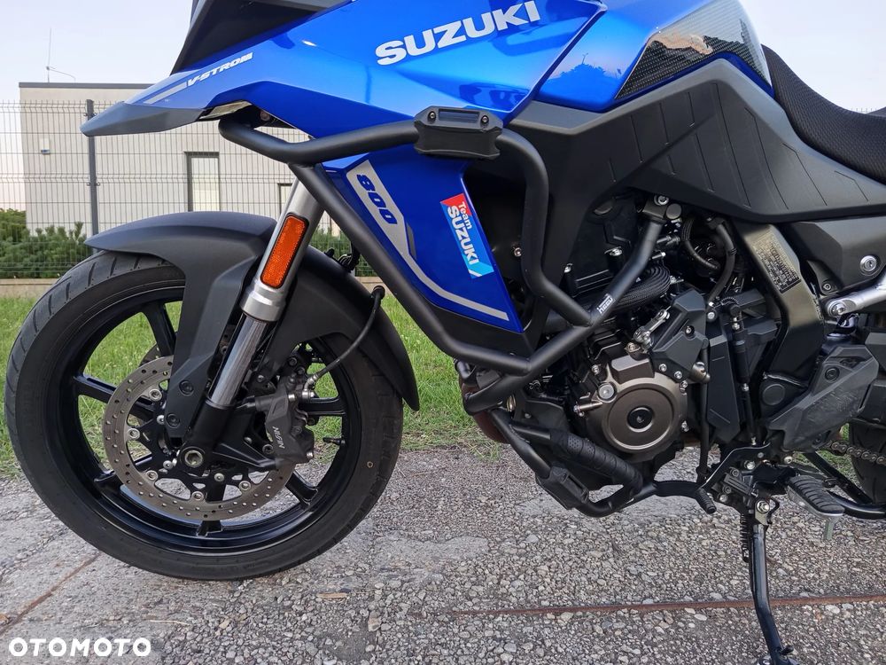 Suzuki V-STROM - 10