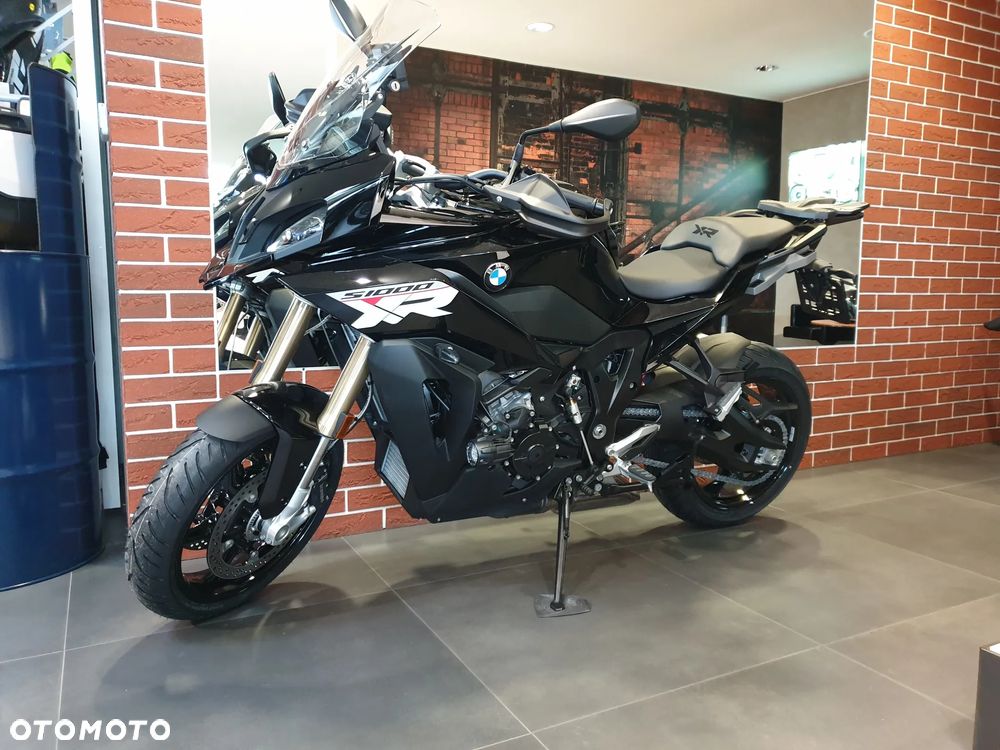 BMW S - 2