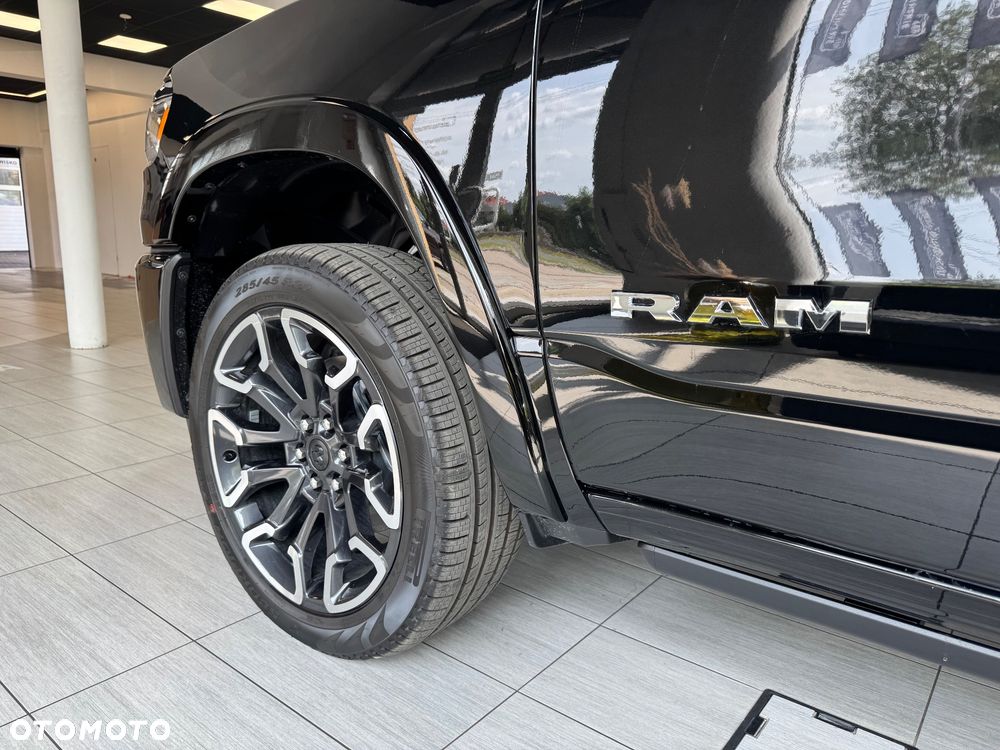 RAM 1500 - 13