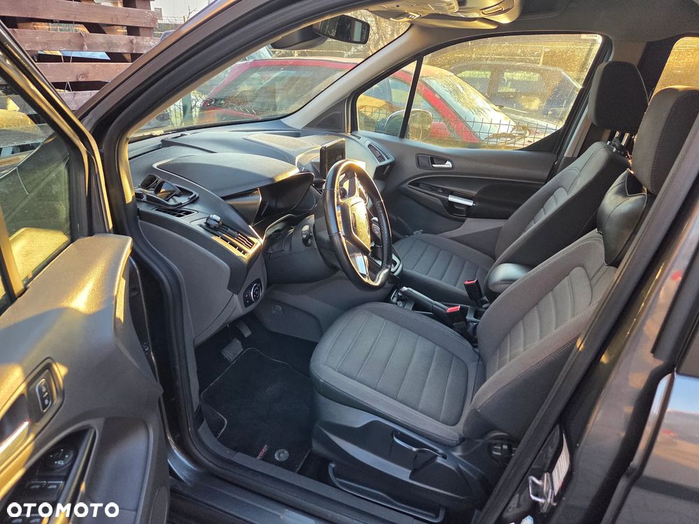 Ford Tourneo Connect Gr 1.5 TDCi Titanium PowerShift - 21