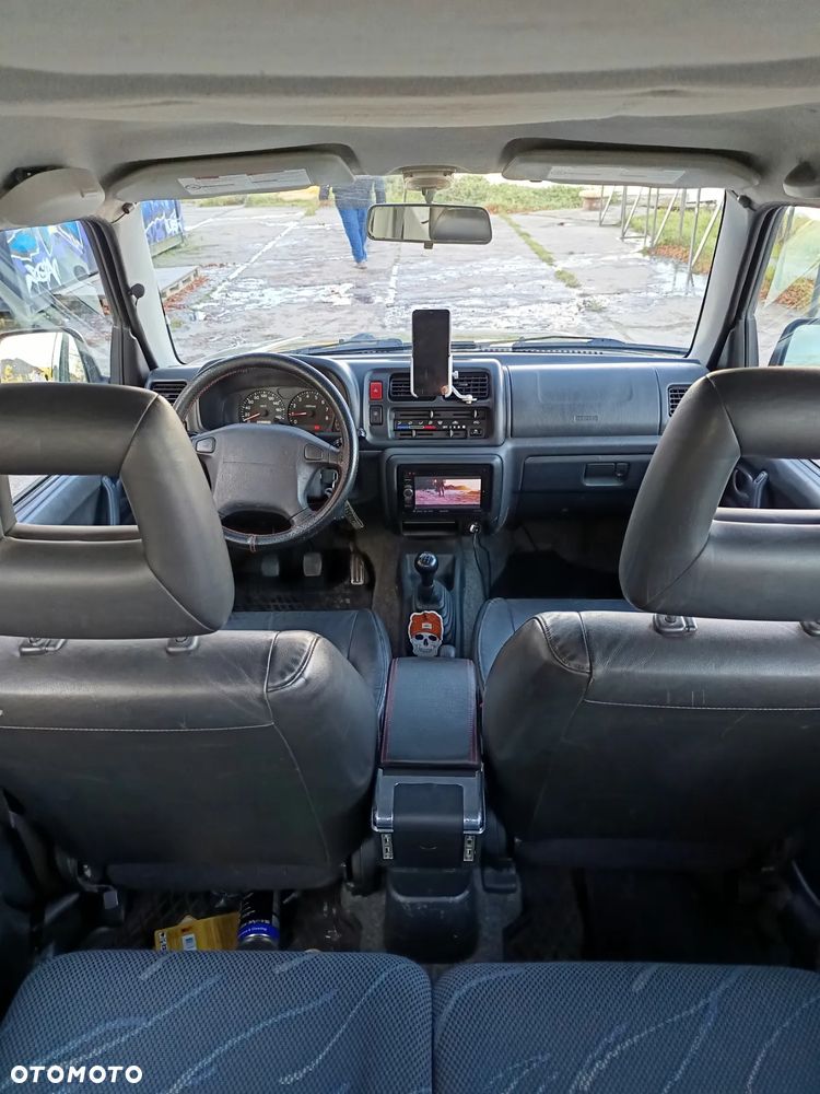 Suzuki Jimny 1.3 - 15