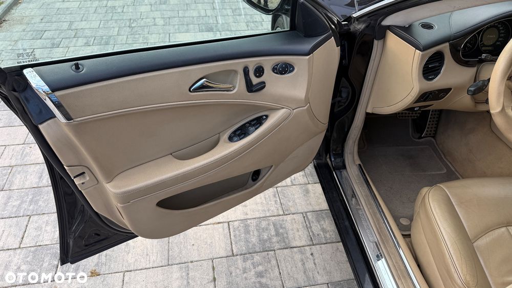 Mercedes-Benz CLS 350 CGI - 21