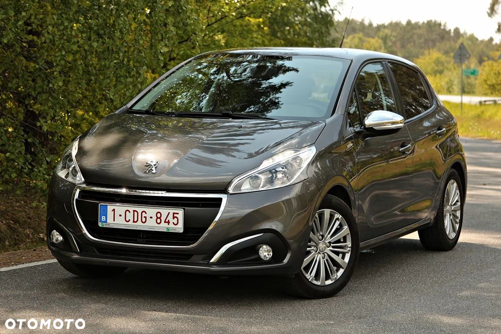 Peugeot 208 1.2 PureTech Style - 1