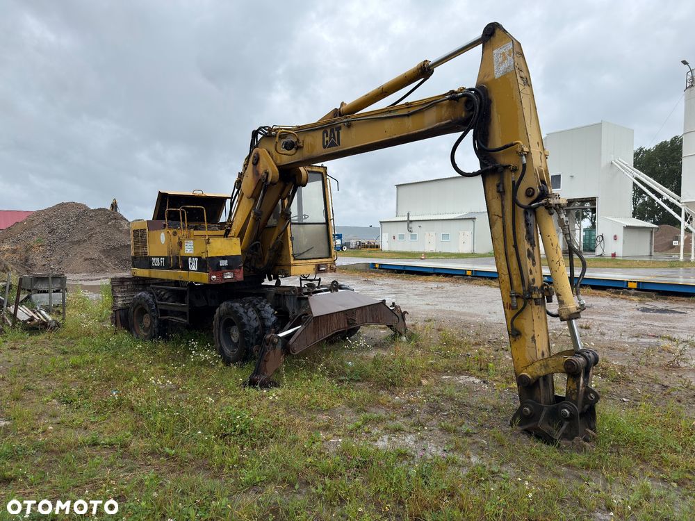 Caterpillar 212B TF - 1