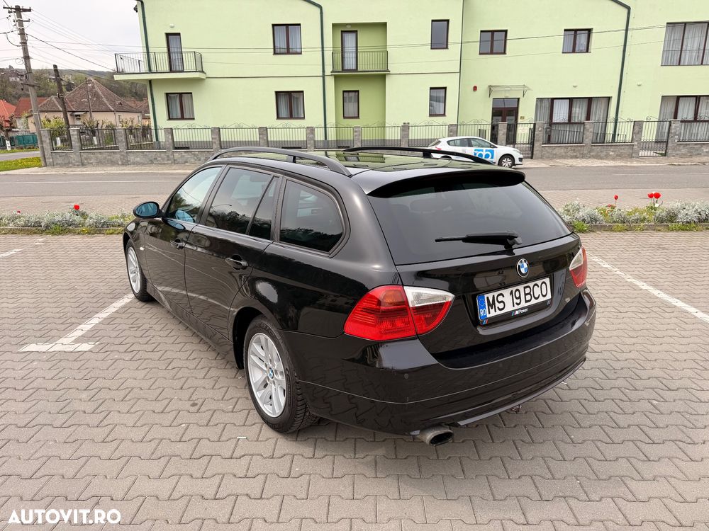 BMW Seria 3 318d - 6