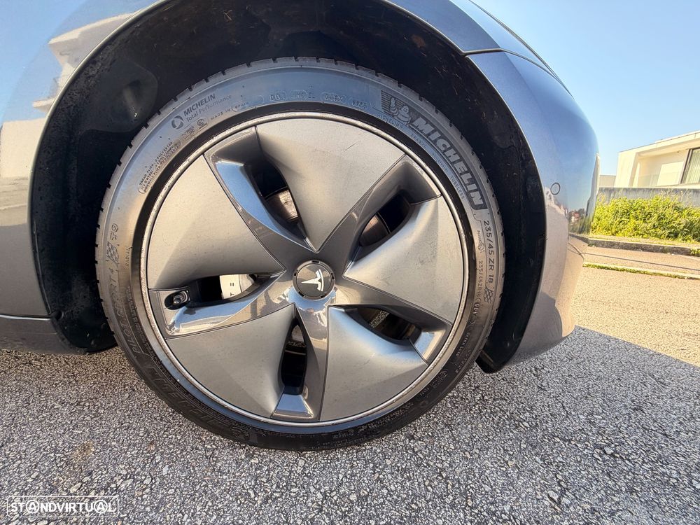 Tesla Model 3 Standard Range Plus RWD - 14