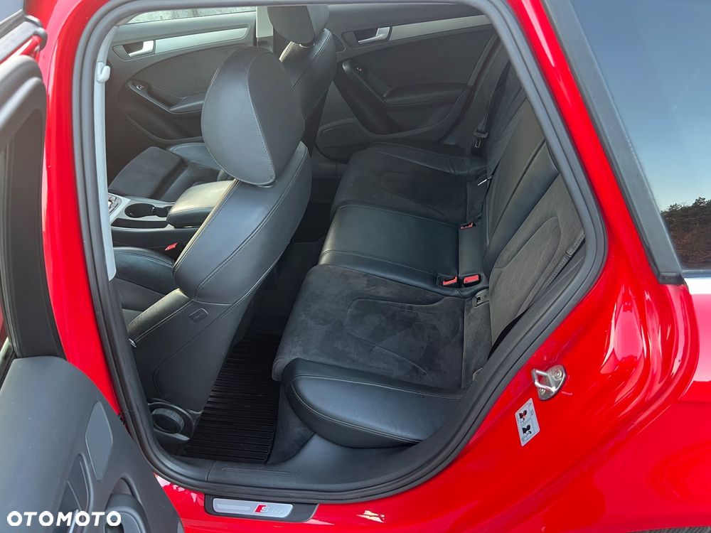 Audi A4 Avant 2.0 TDI Quattro Line S tronic - 6