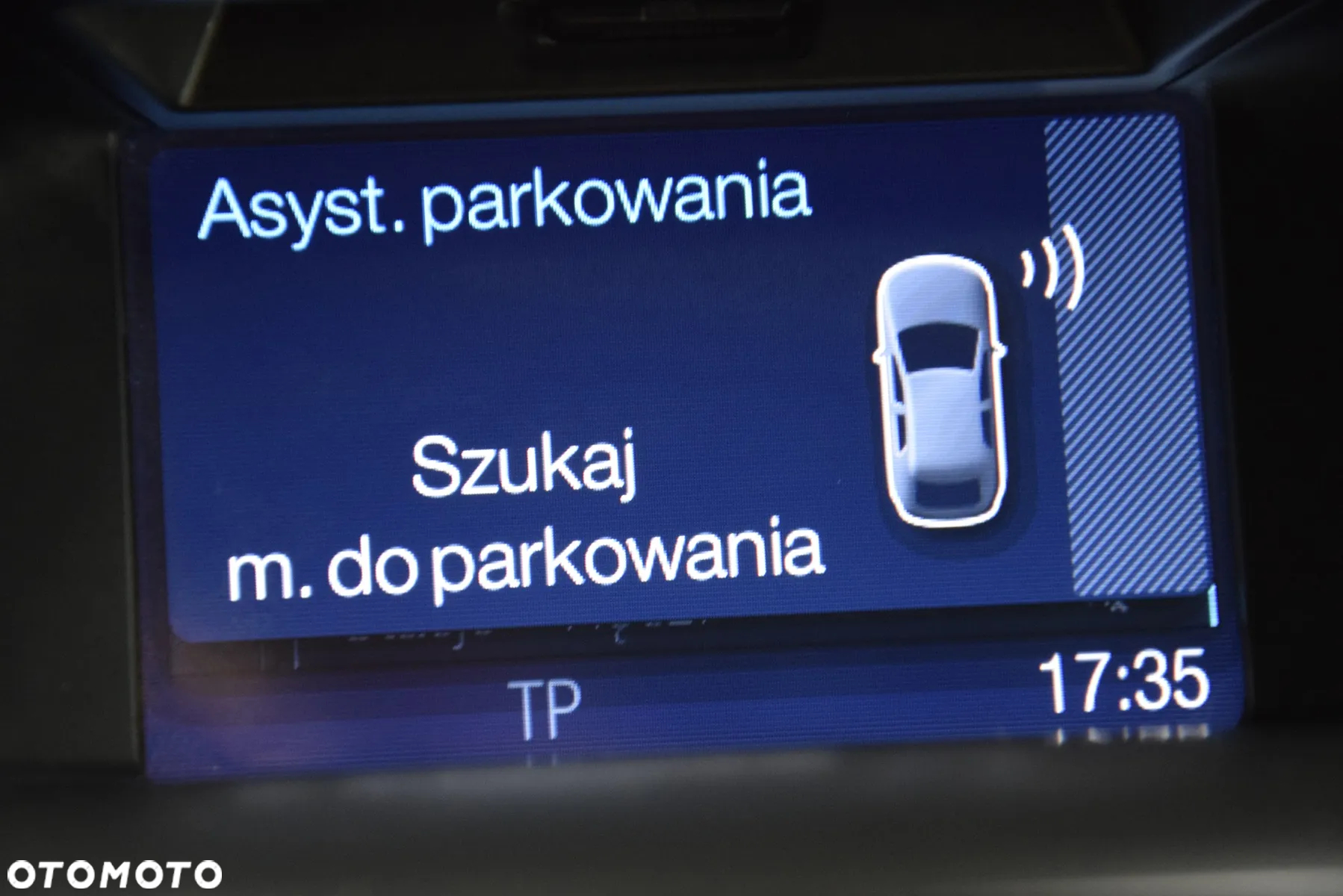 Ford Focus Turnier 1.0 EcoBoost Start-Stopp-System TITANIUM - 32
