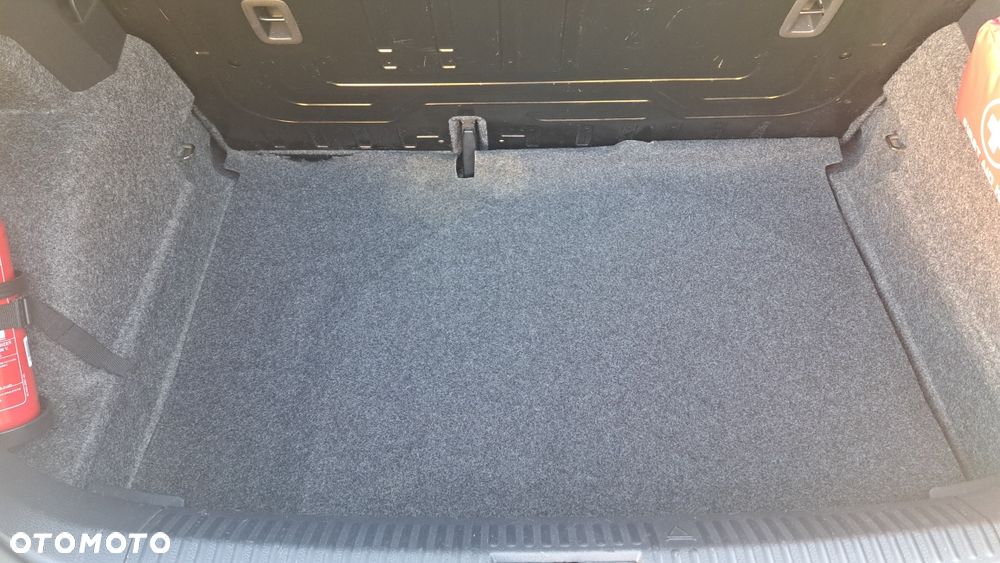Volkswagen Polo - 7