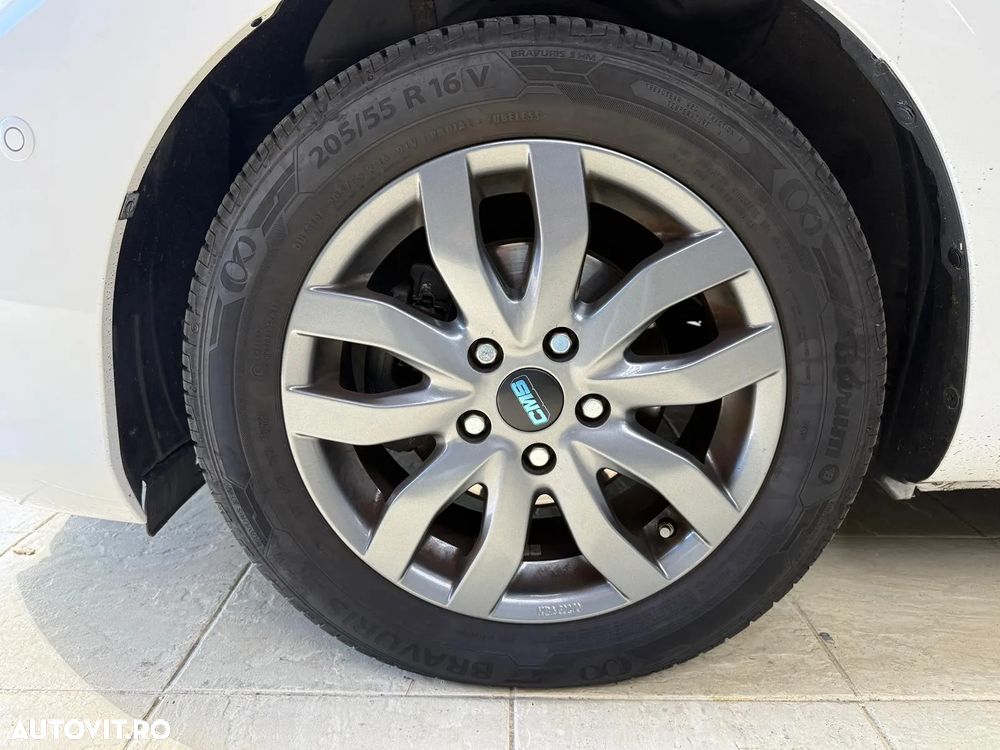Toyota Auris - 9