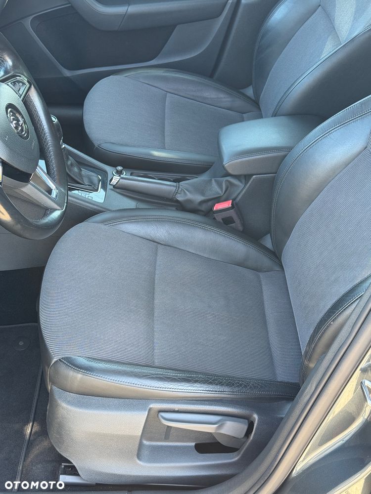 Skoda Octavia 1.6 TDI DSG Premium Edition - 18