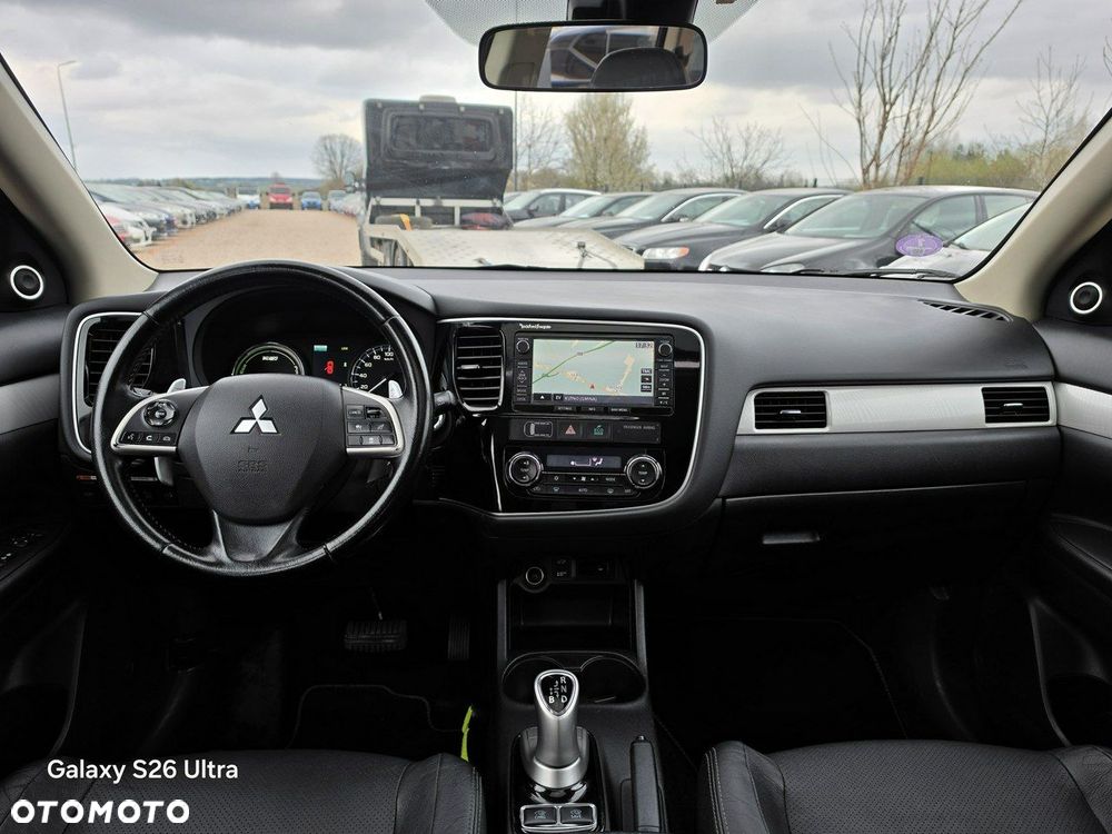 Mitsubishi Outlander - 29