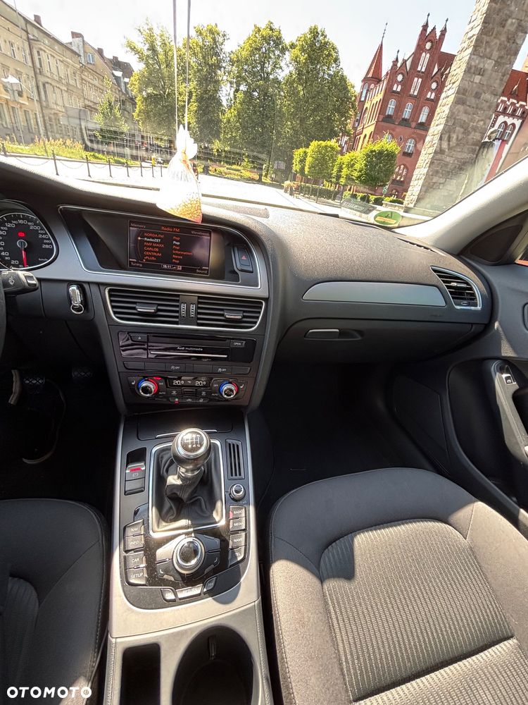 Audi A4 Limousine - 9