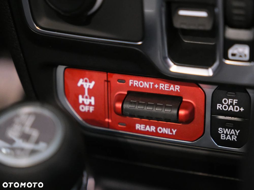 Jeep Wrangler - 32