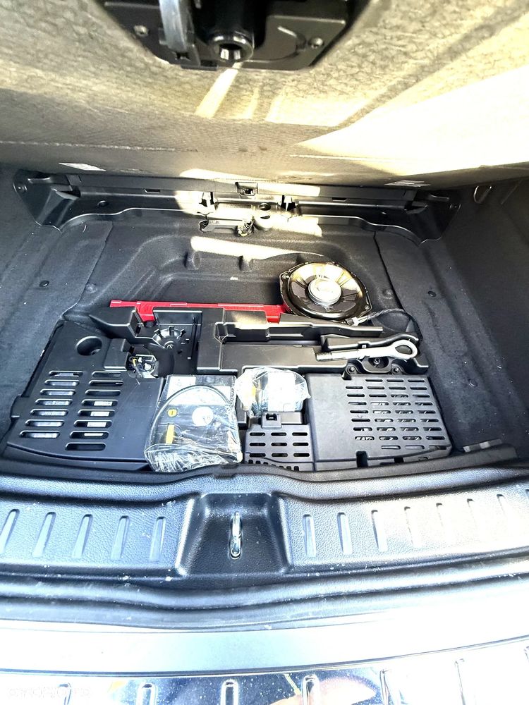 Mercedes-Benz GLA - 29