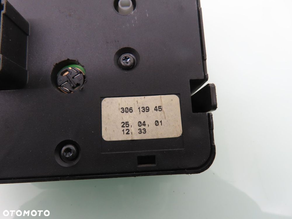 WŁĄCZNIK ŚWIATEŁ VOLVO V40 I 30613945 - 3